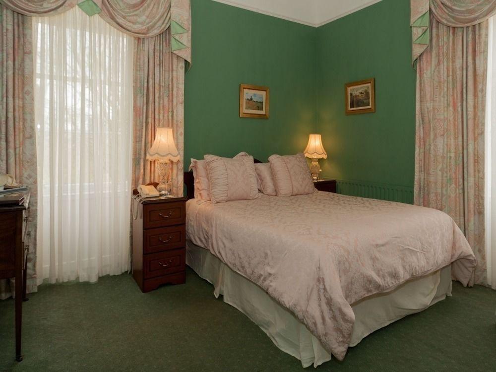Bed and Breakfast Ivyleigh House Порт-Ліїше Екстер'єр фото